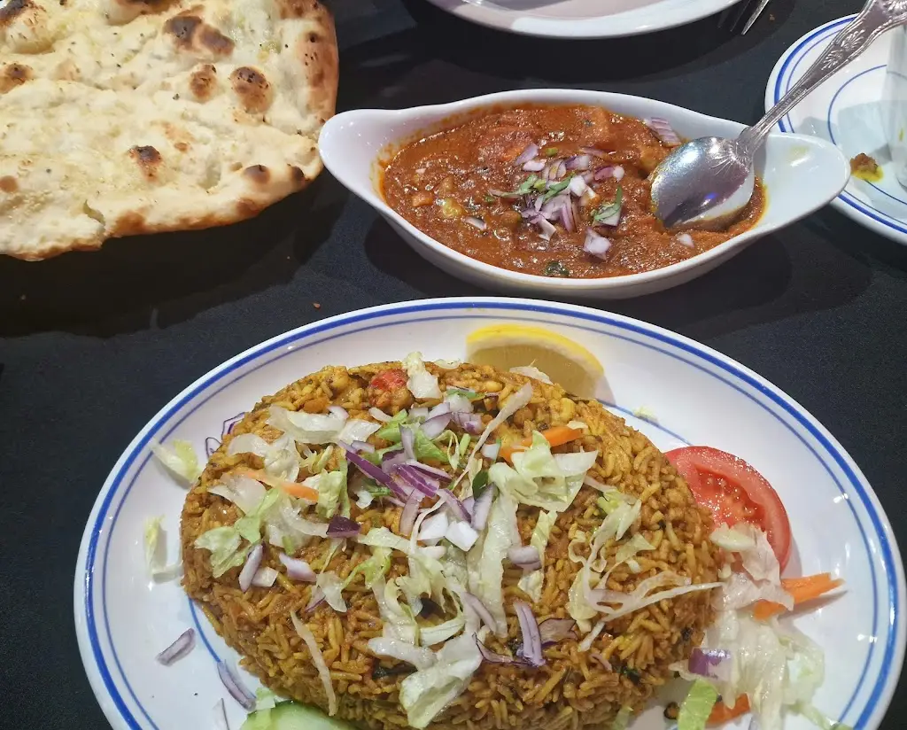 Nik C_Sunargow Tandoori_Broughton Astley_review
