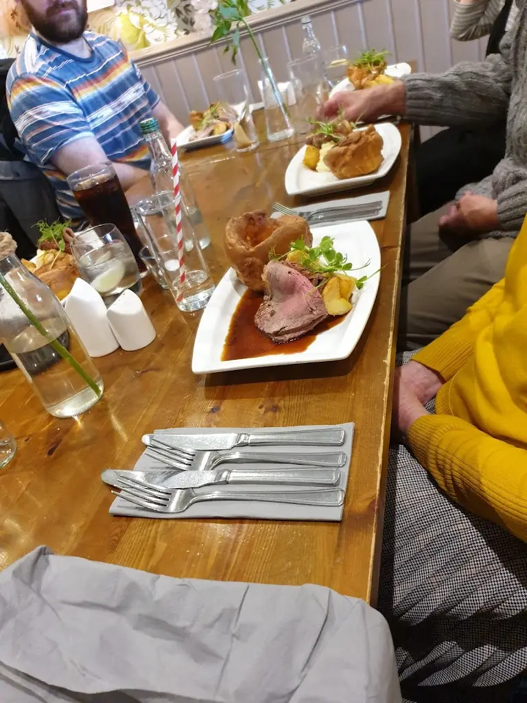 Menu_@Stanton Lakes_Broughton Astley_image_9