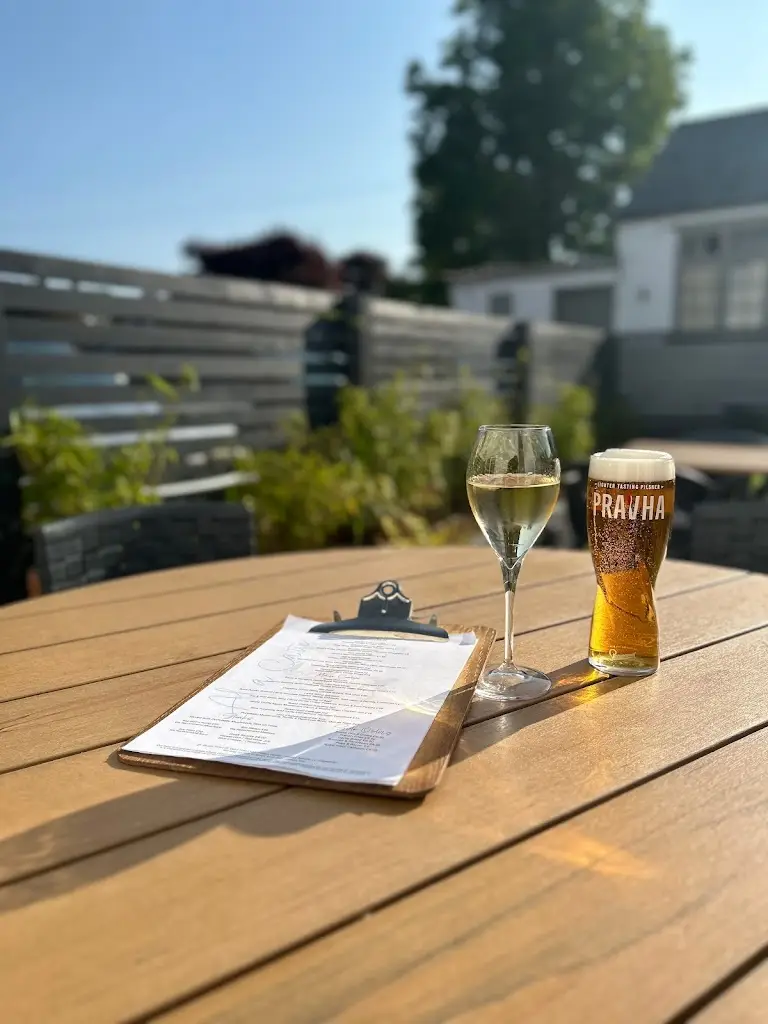 Menu_The Crab and Cow_Broughton Astley_image_5