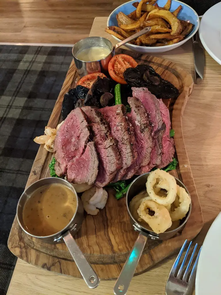 Menu_The Crab and Cow_Broughton Astley_image_7