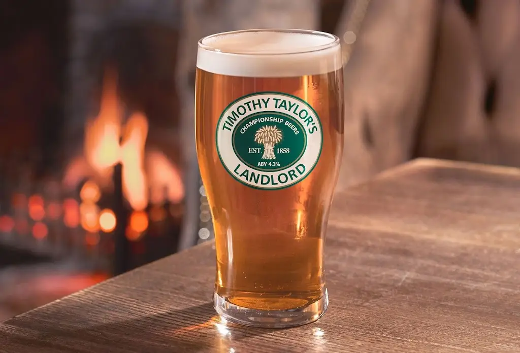 The Crab and Cow_Broughton Astley_slider_image_2