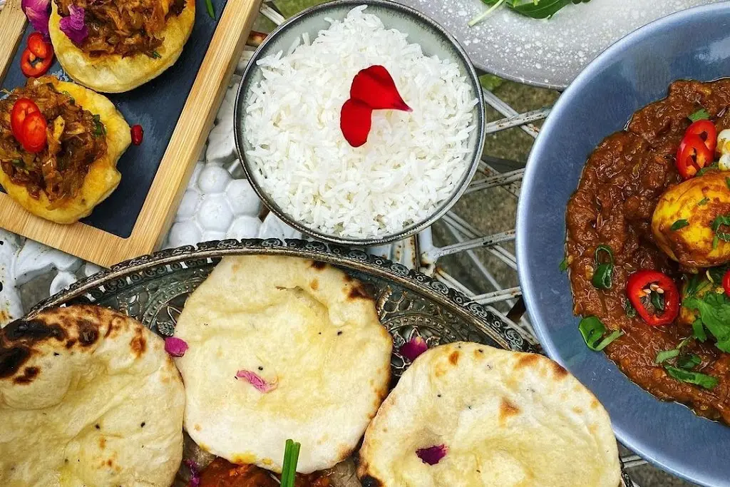 Menu_Queens Tandoori_Broughton Astley_image_4