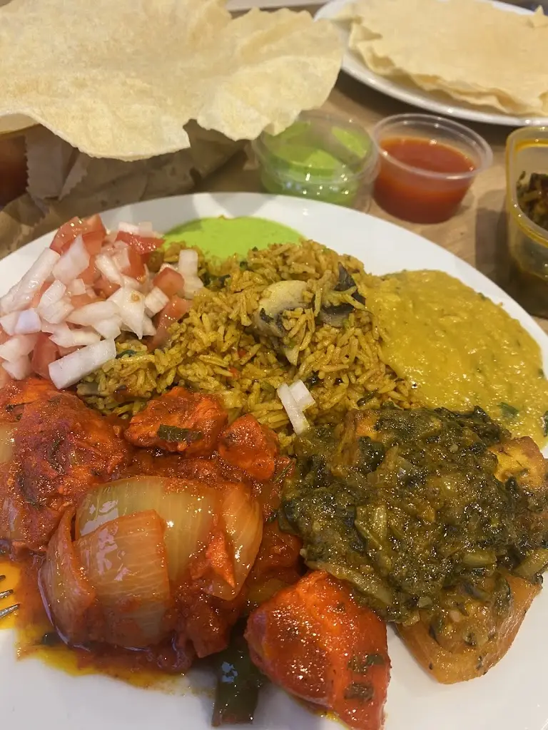 Tim Rowland_Queens Tandoori_Broughton Astley_review