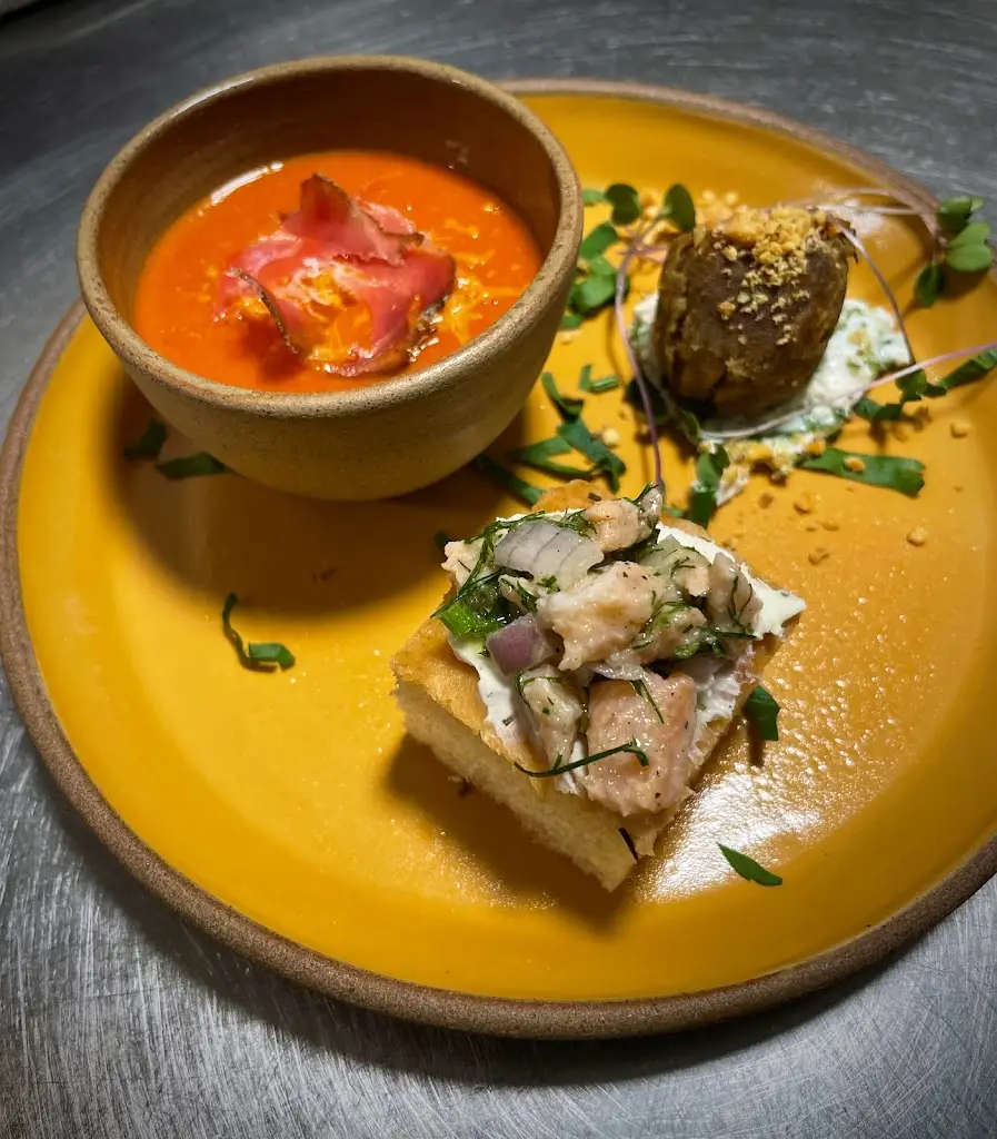 Matt's Kitchen_Bruton_slider_image_3