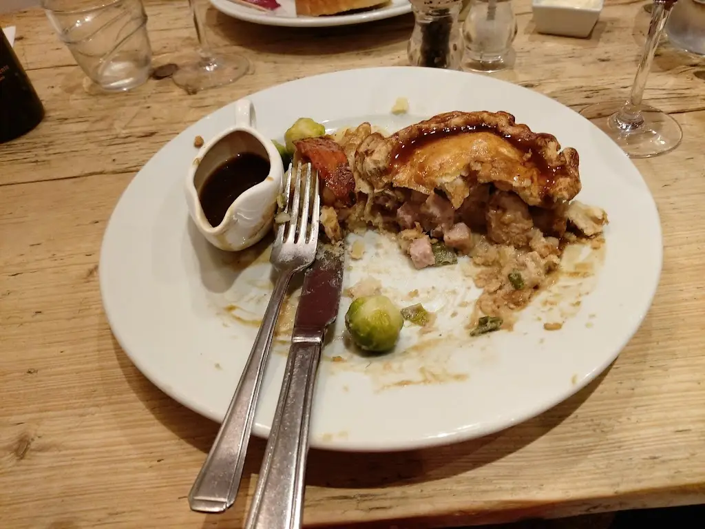 Jonathan Cuffe_The Montague Inn_Bruton_review