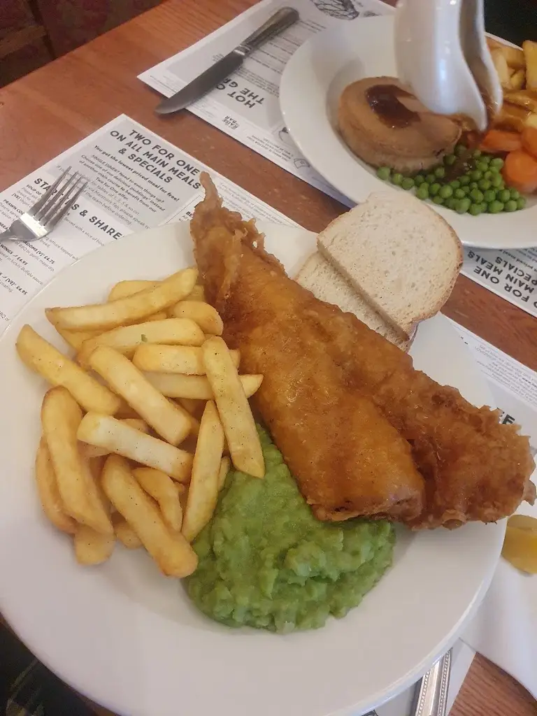 Menu_Crown_Brownhills_image_8