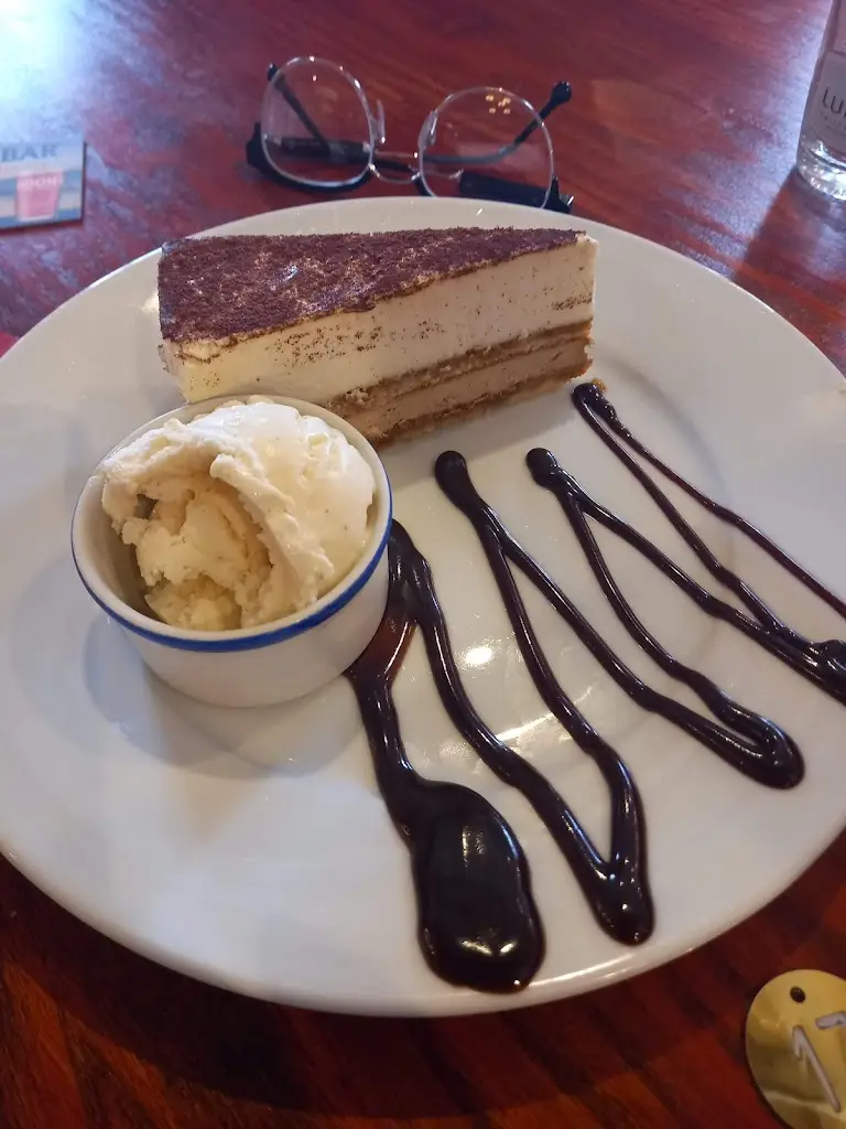 Menu_The Shire Oak_Brownhills_image_9