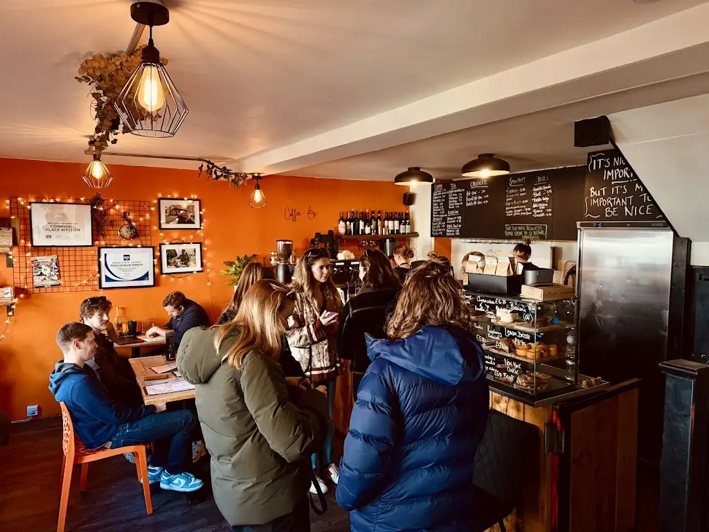 Dave Bowman_Cornwall Place Kitchen_Buckinghamshire_review