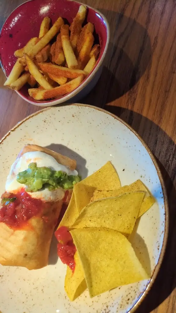 Clare Taylor_Chiquito_Broughton_review