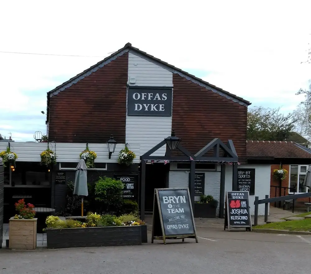 Offas Dyke Hotel_Broughton_slider_image_1