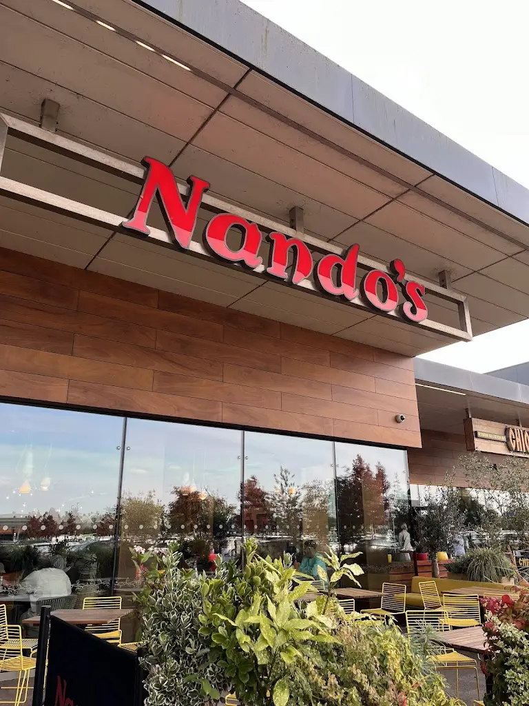 lucky keyring_Nando's Broughton Park_Broughton_review