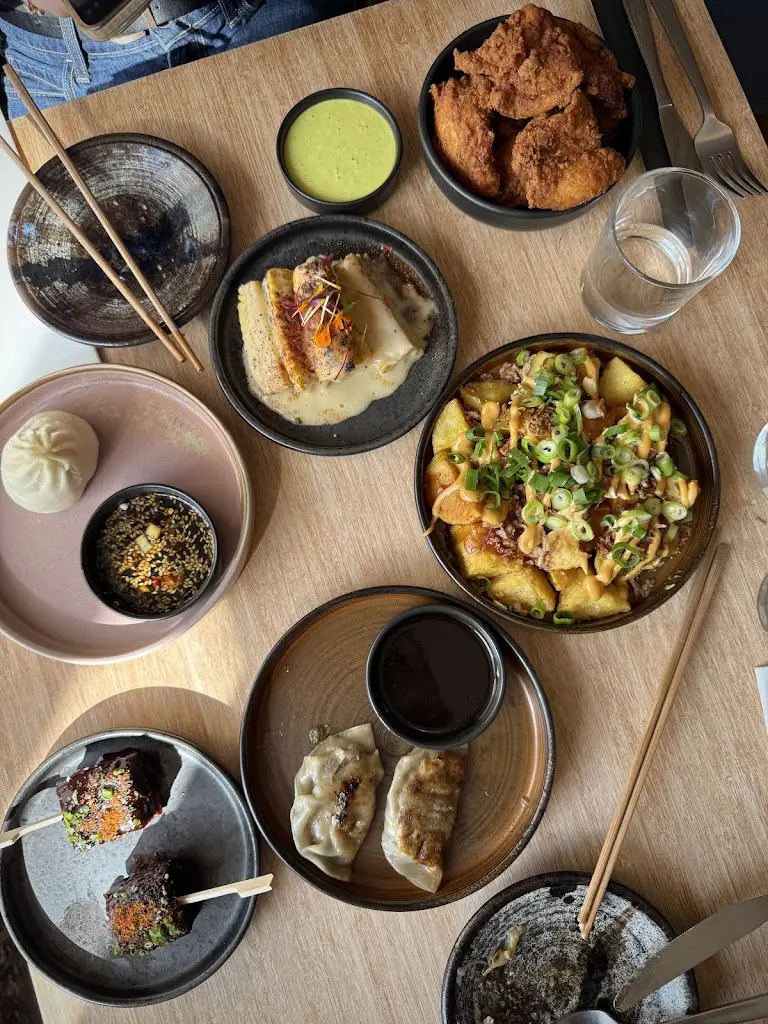 Michelle Neves_Lucky Yu_Broughton_review