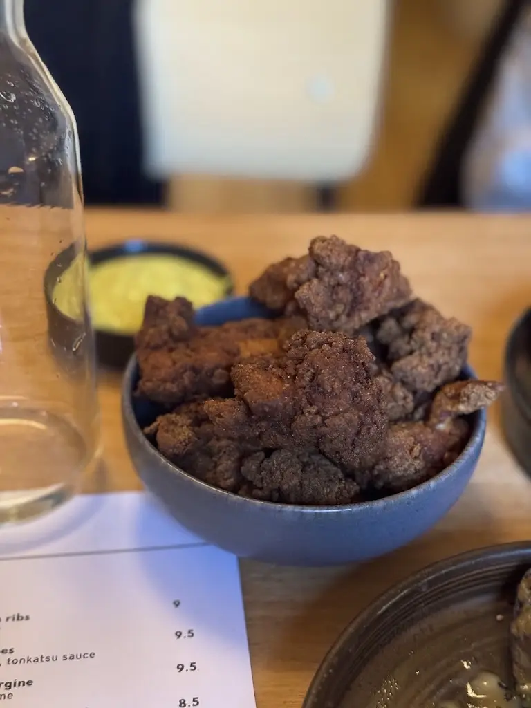 iris y_Lucky Yu_Broughton_review