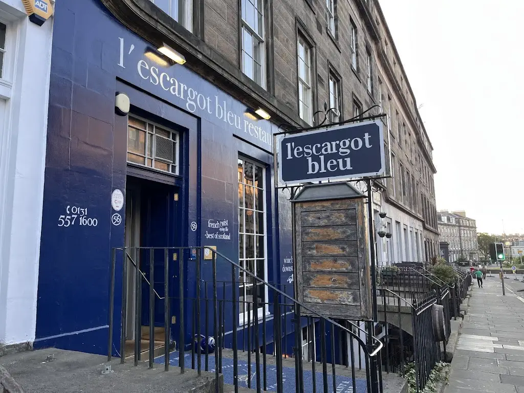 Lee Hefty_L'Escargot Bleu Restaurant and Wine Bar_Broughton_review