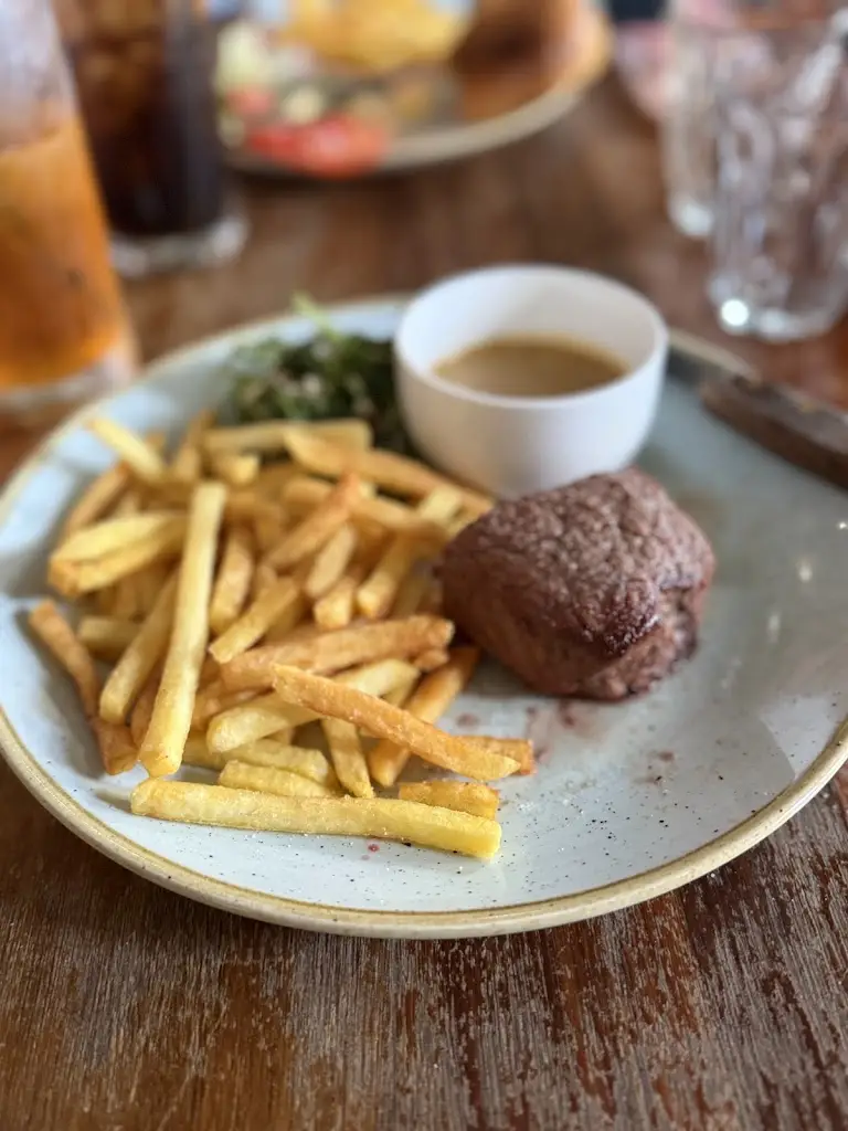 Joe Hupp_The Olive Branch_Broughton_review