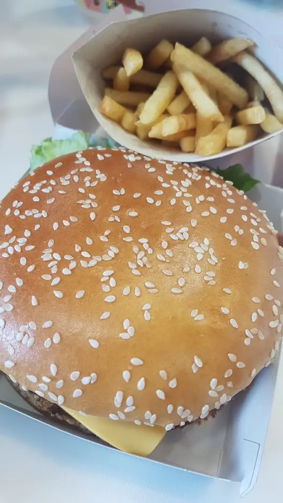 Menu_McDonald's_Broughton_image_6