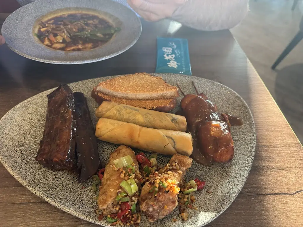 Adrienn Gulyás_Grand Village Imperial_Ambrosden_review