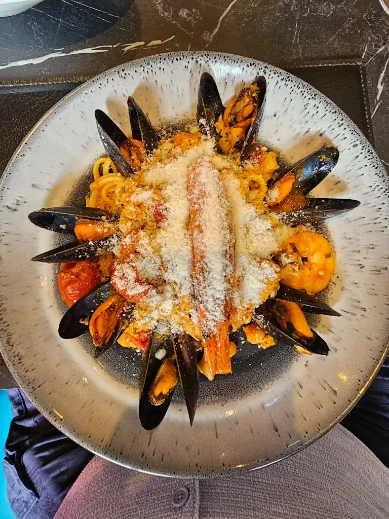 Tracey McDonald_Mamma Roma_Broughton_review