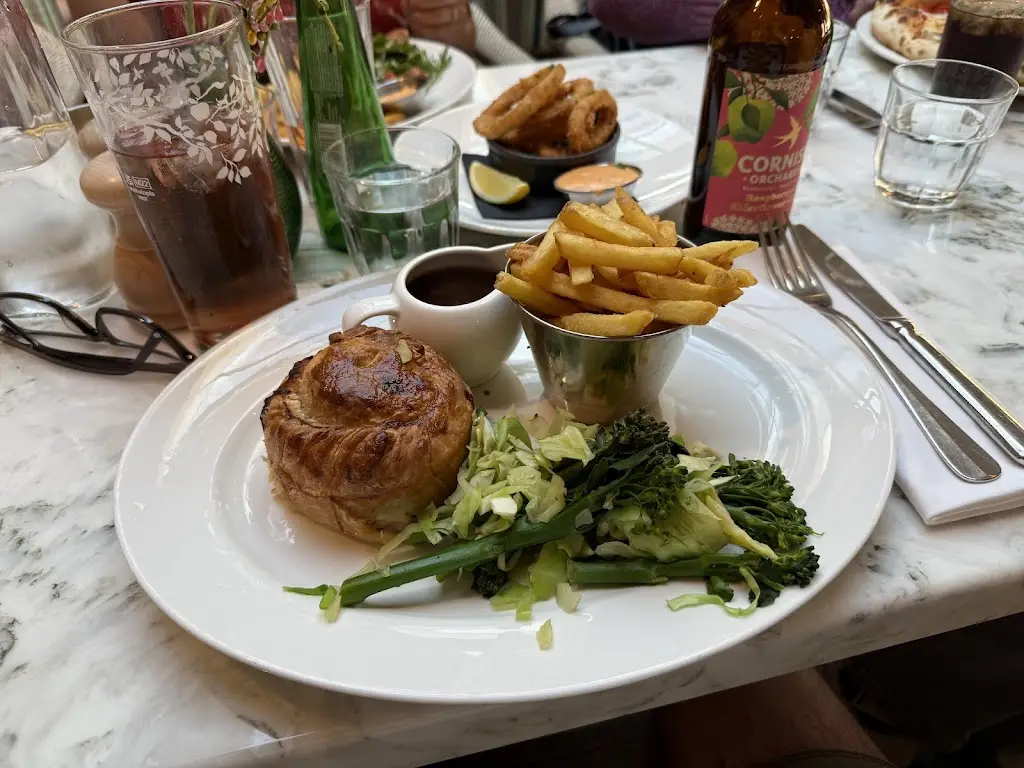 Anthony_The Grand Junction_Buckingham_review