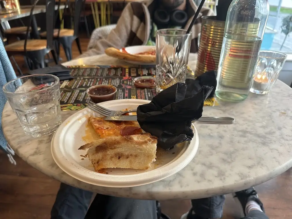 Hakan Yalcintas_Louis'_Buckingham_review