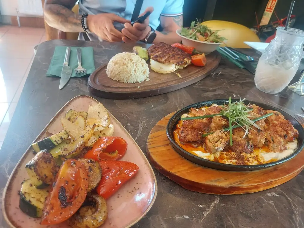 Trishna Chauhan_Mey Mediterranean Bar & Grill_Buckingham_review