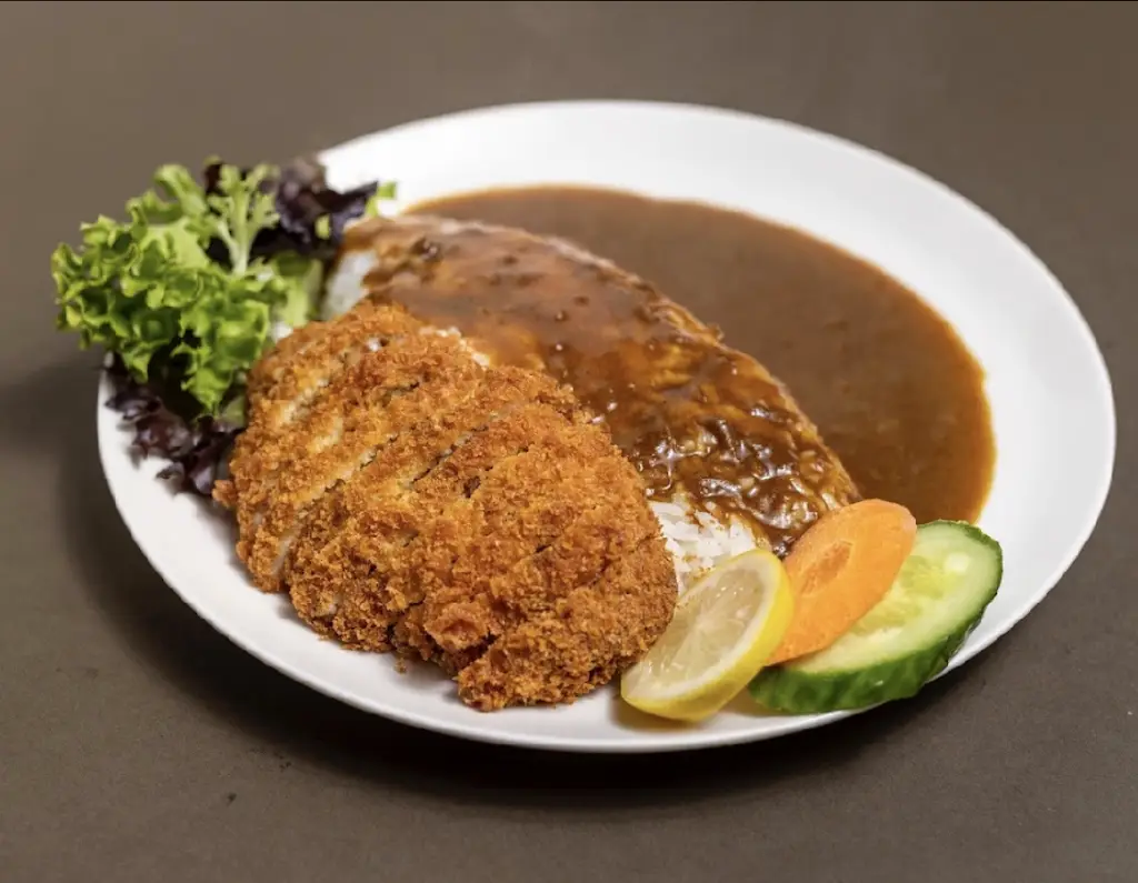 SOLTI'S KITCHEN_Bulford_slider_image_2