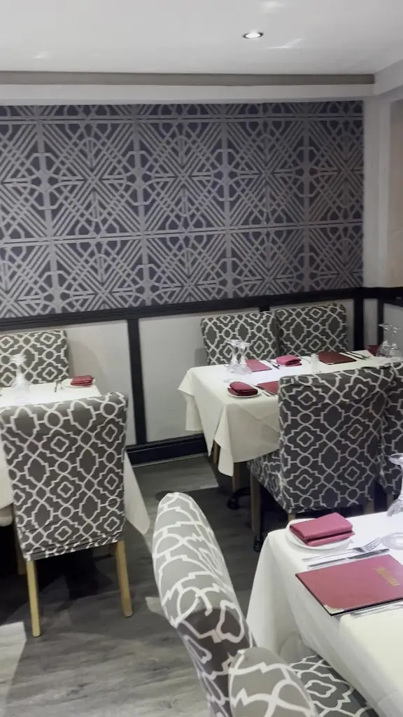 Zengh Indian Cuisine_Broseley_slider_image_2