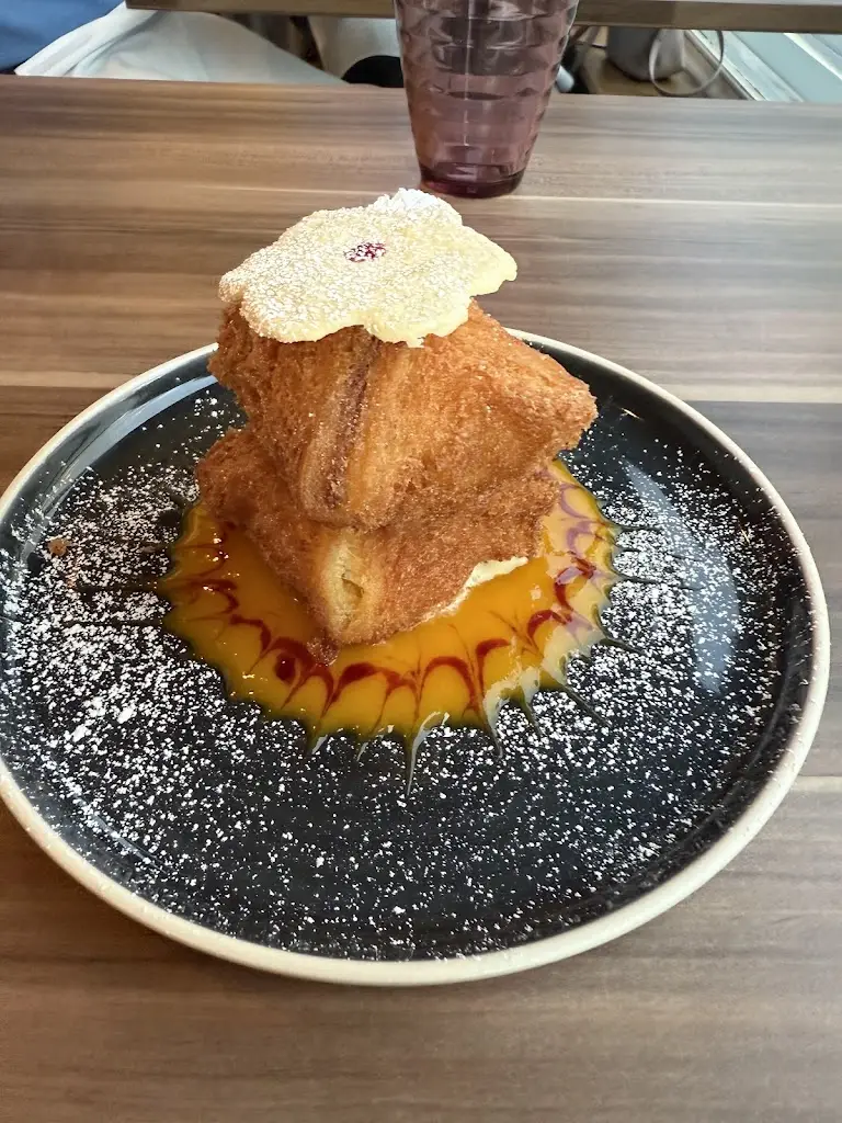 Suree's Kitchen_Broseley_slider_image_3