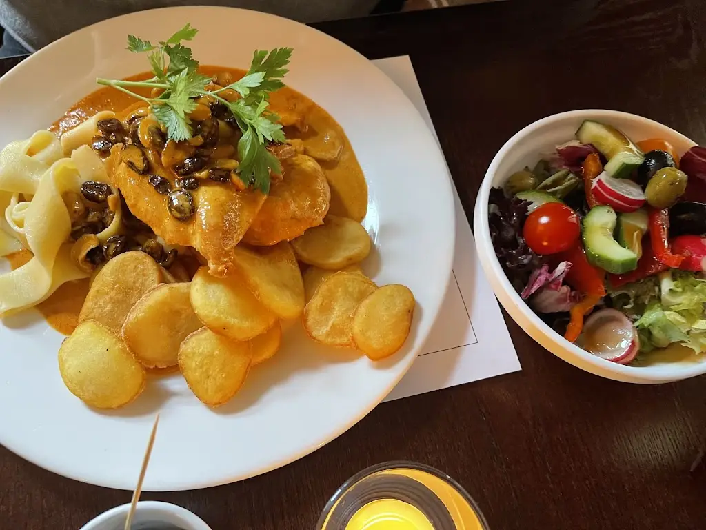 D’arcys At The Station_Broseley_slider_image_2