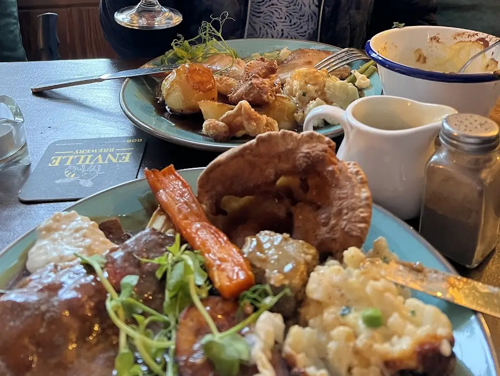 Peter Glaholm_The Golden Ball Inn_Broseley_review