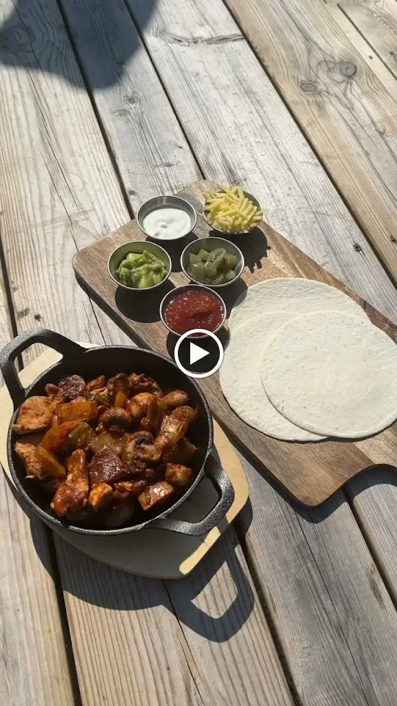 The Golden Ball Inn_Broseley_slider_image_2