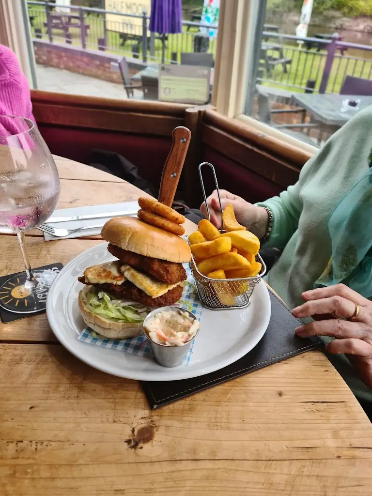 Menu_The Half Moon Inn_Broseley_image_7