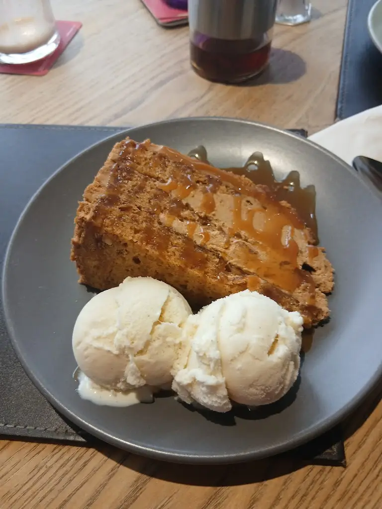 Michael_The Half Moon Inn_Broseley_review