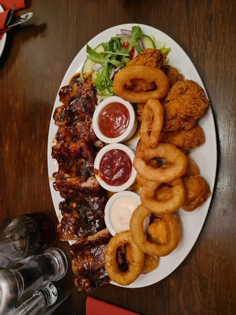 Kate Cross_Foxy's Steak Bar_Bromyard_review