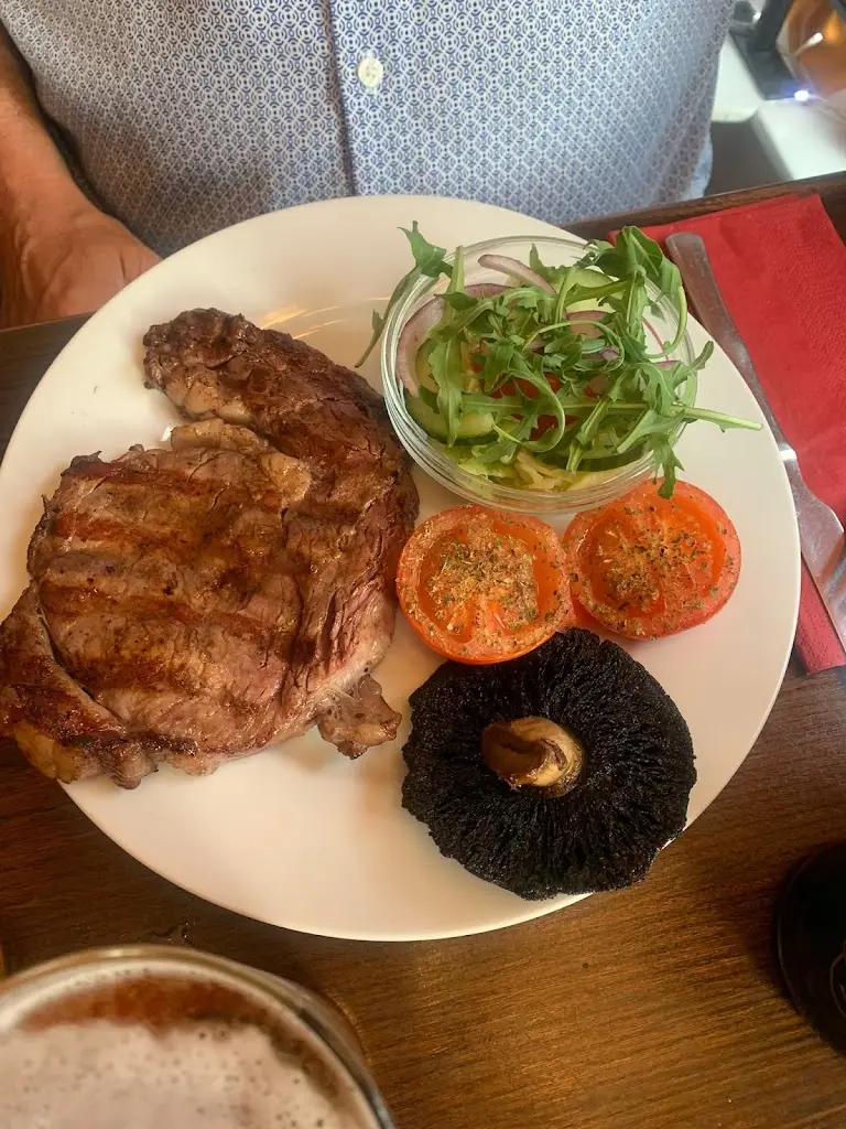 Foxy's Steak Bar_Bromyard_slider_image_2