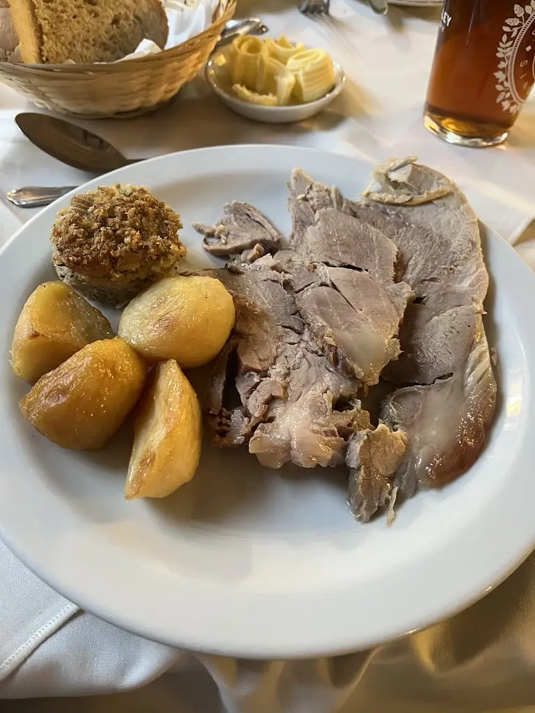 Stanley Scholes_The Falcon Hotel_Bromyard_review