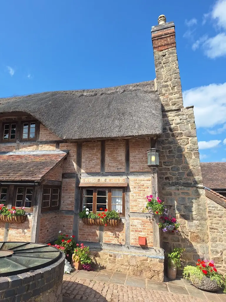 Lee_The Live & Let Live_Bromyard_review