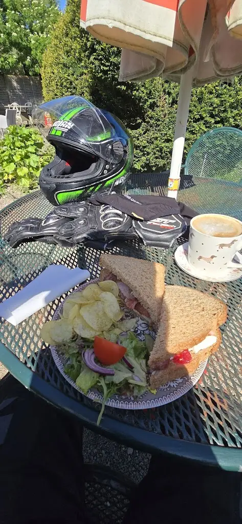 Neil Crane_Bringsty Vintage Cafe_Bromyard_review