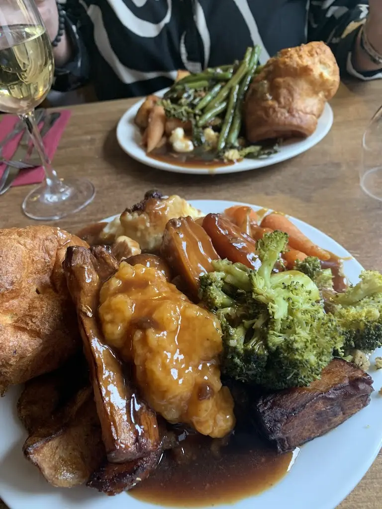 Steve Mason_The Fisherman Arms at Docklow Pools_Bromyard_review