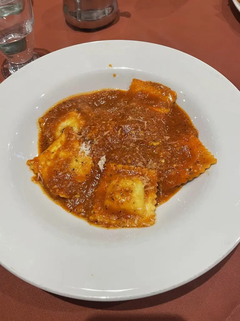 Megan Summer_Leonardos_Buckhurst Hill_review