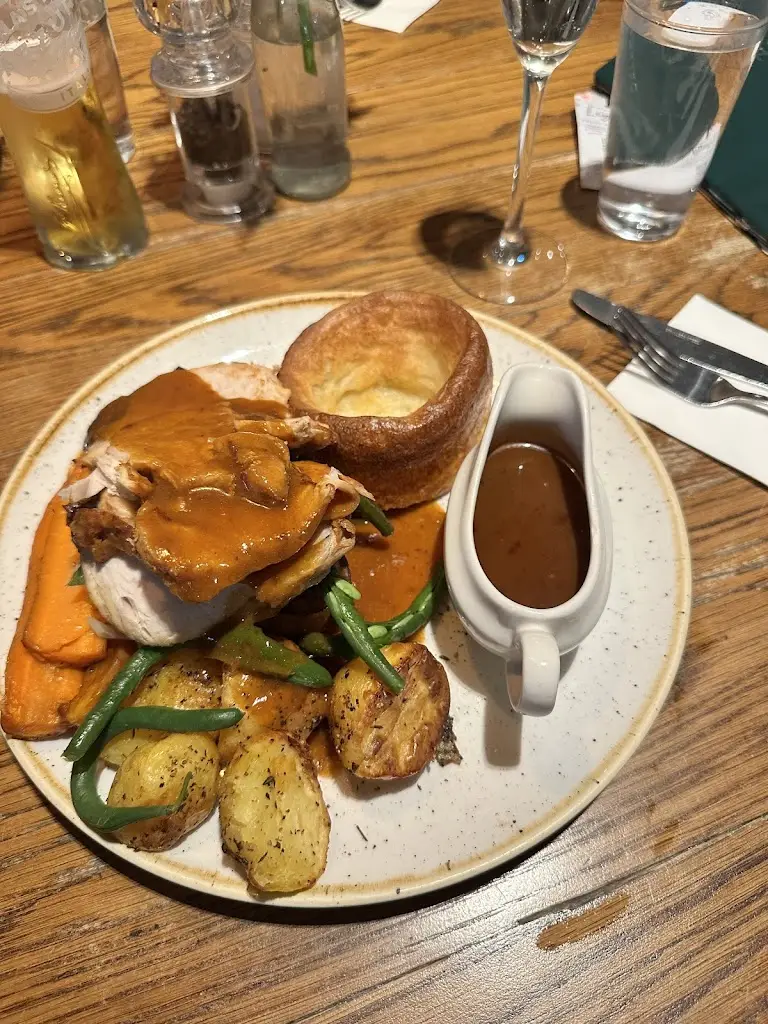 Corinna Allen_The Poplar Farm_Anna Valley_review