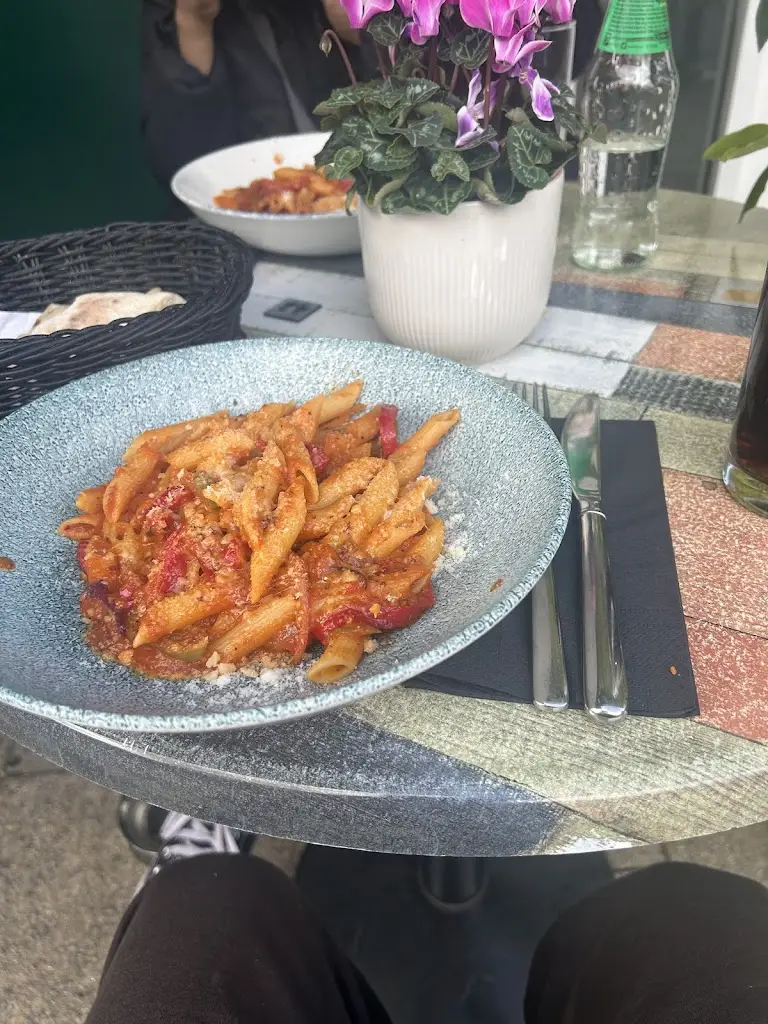 Huseyin Besguller_Mila Loughton_Buckhurst Hill_review