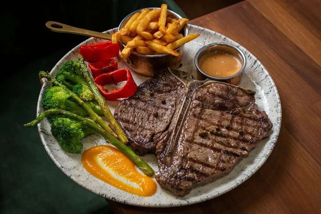 Mila Loughton_Buckhurst Hill_slider_image_3