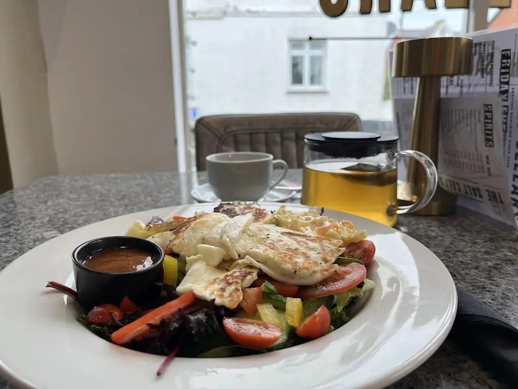 Ellen Singleton-Wood_The Salt Cellars Café Budleigh Salterton_Budleigh Salterton_review
