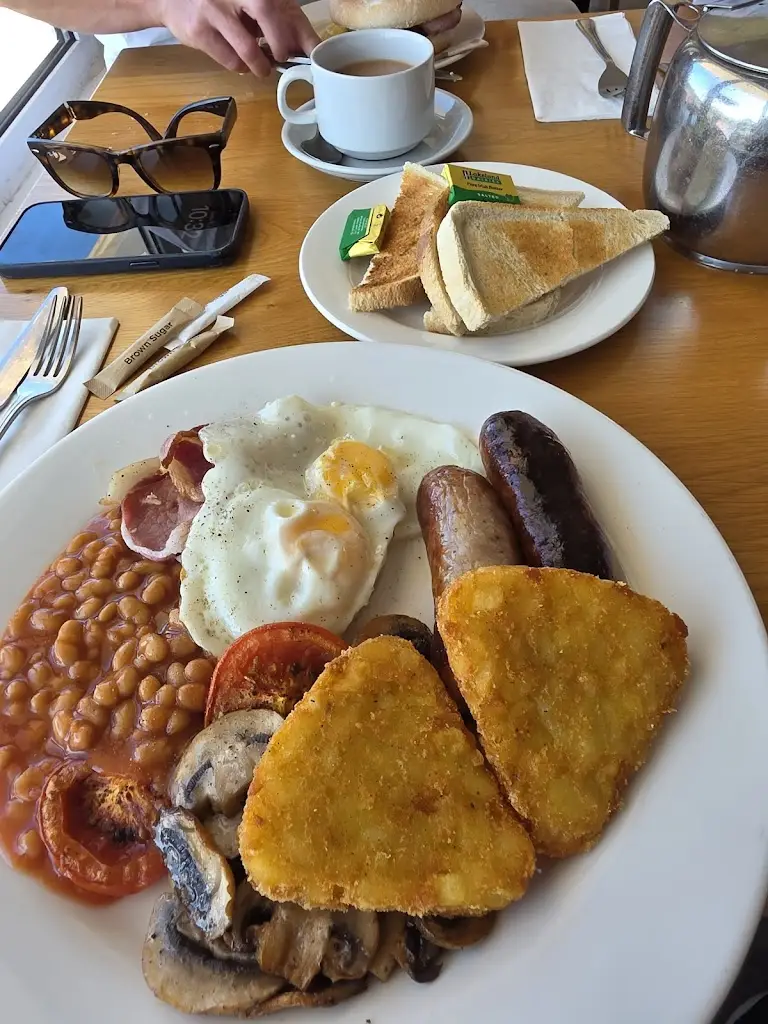 Restaurant 19_Budleigh Salterton_slider_image_2