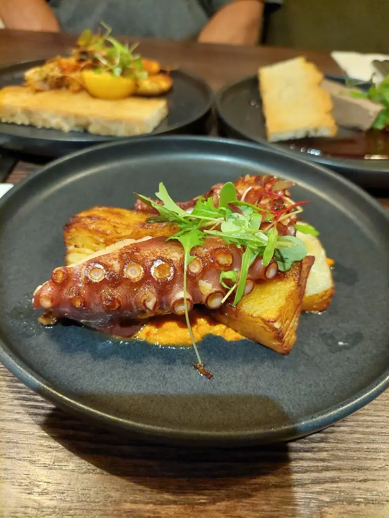 Victoria Wan_Cromwell Cottage Northampton_Bugbrooke_review