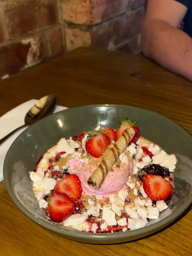 Jess Roberts_The Saracen's Head_Bugbrooke_review