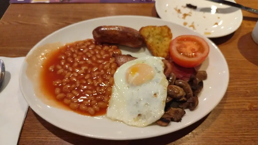 Anie Patrick_Beefeater The Turnpike_Bugbrooke_review