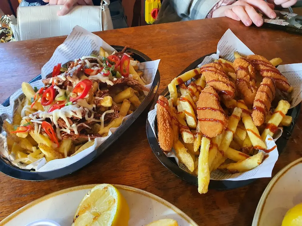 Darren Webster_The Wharf_Bugbrooke_review