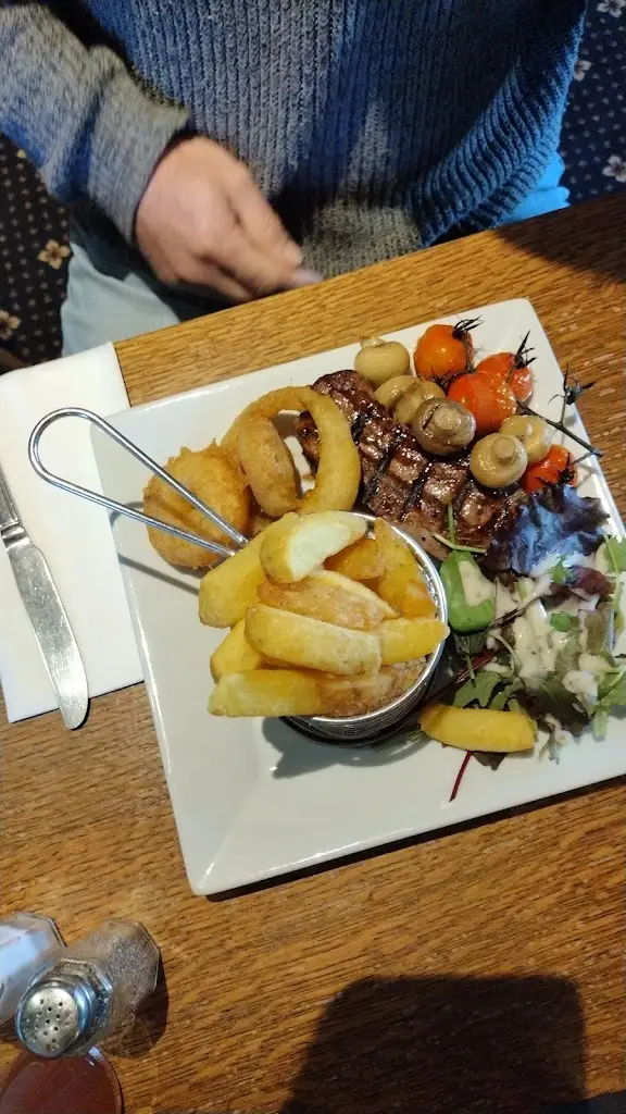 Sue Heath_The Wharf_Bugbrooke_review